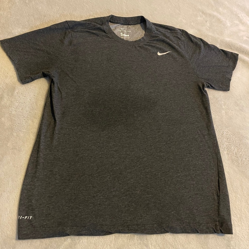 Nikeโ Dri Fit Mens T Shirt Charcoal Gray Athletic Training Tee Size Medium Gym